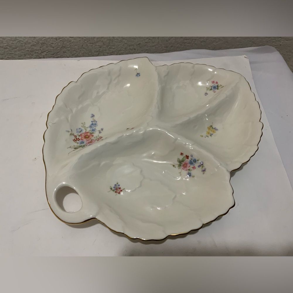 Vintage Home Beautiful Porcelain 4 Section Floral Hand Painted Dish Plate JAPAN